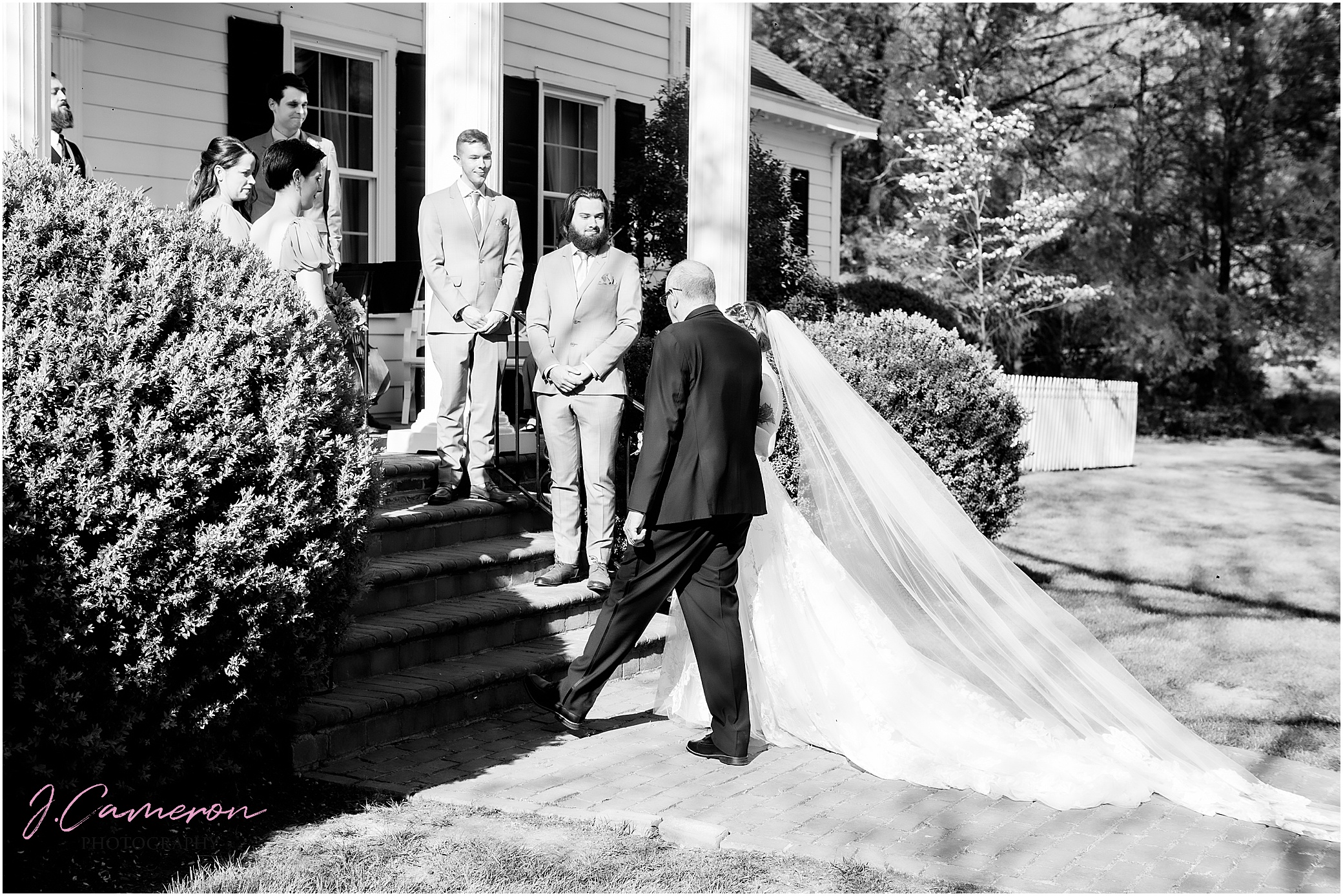 Virginia Cliffe Inn Wedding - Richmond Wedding Photographer